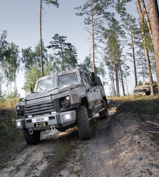 armored-car-5265887_1280