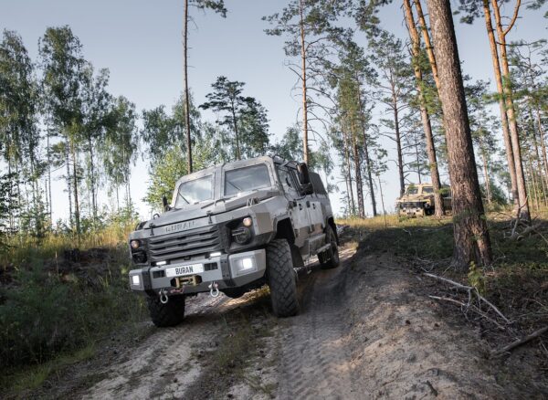 armored-car-5265887_1280